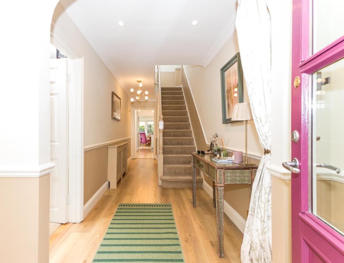 Holiday home Fashionable Chic Townhouse In D4 Dublin