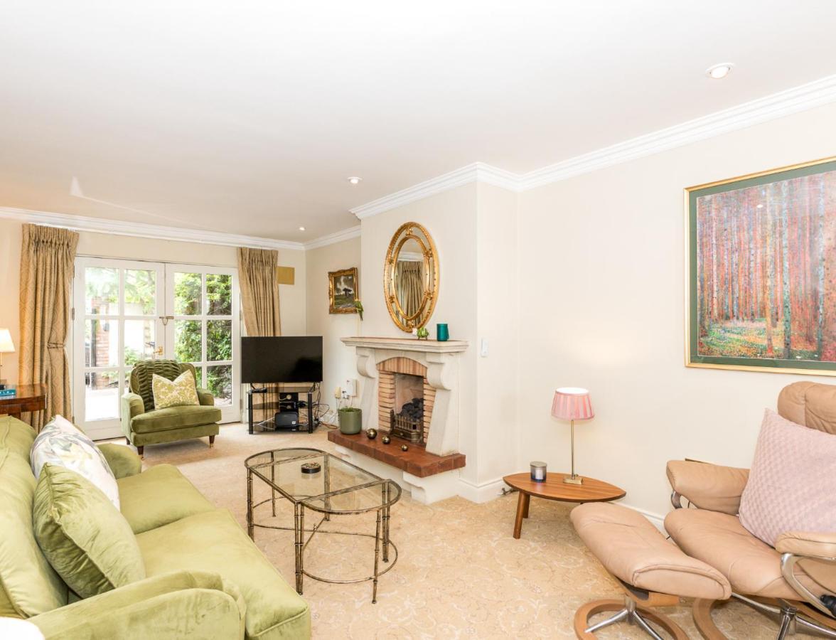 Holiday home Fashionable Chic Townhouse In D4